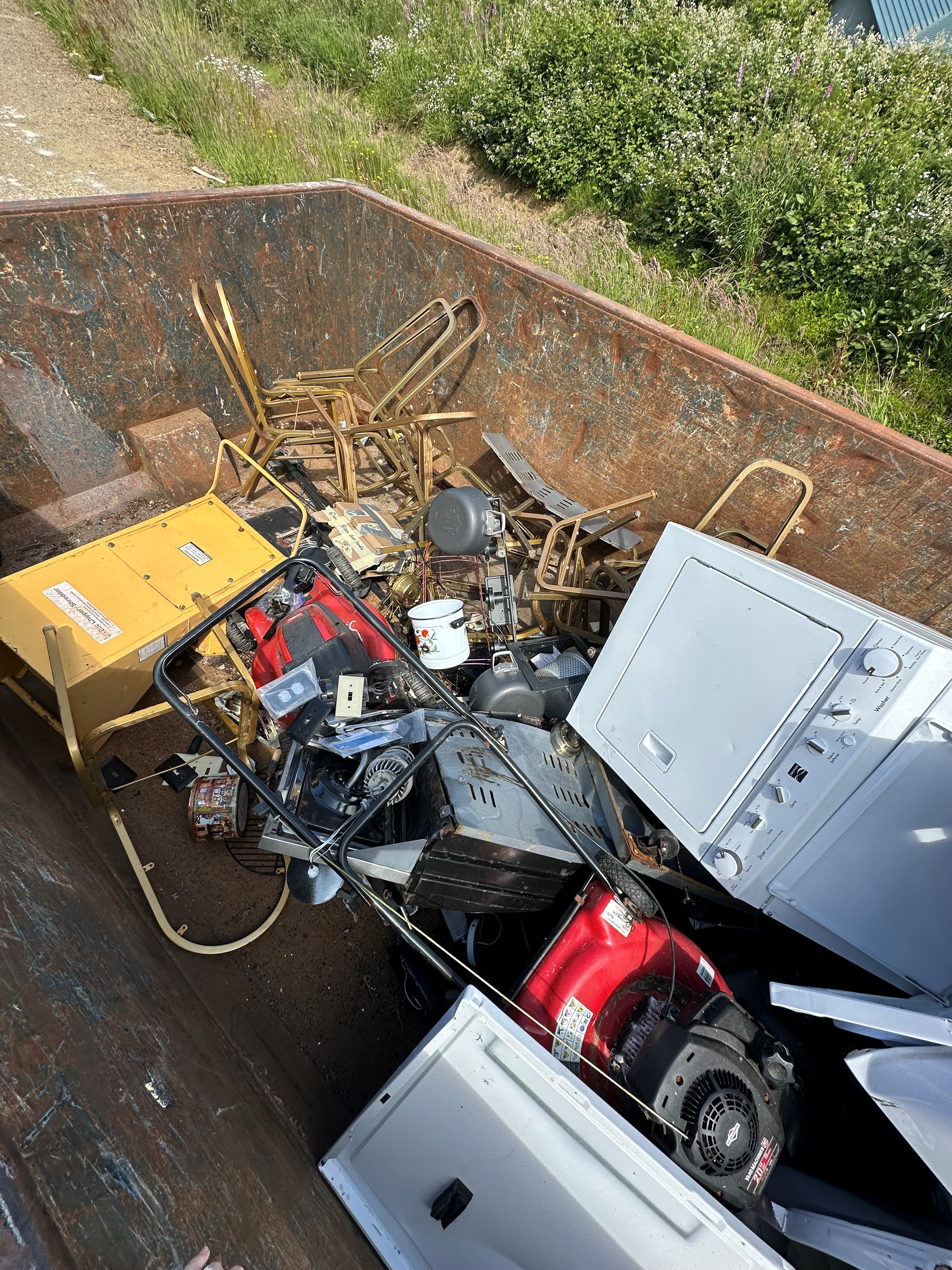 25-06 Scrap Metal.jpg